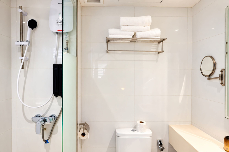 Others 5, Aura Hotel Purvis L2, Singapore