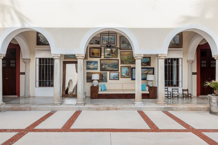 Others 2, 15 Bedroom Beach Front Hacienda, Cozumel