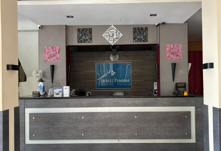 Others, Hotel Femina, Padang