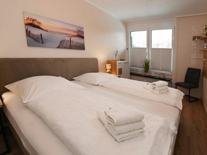 Others 4, Holiday Apartment in Busum With Swimming Pool, Dithmarschen