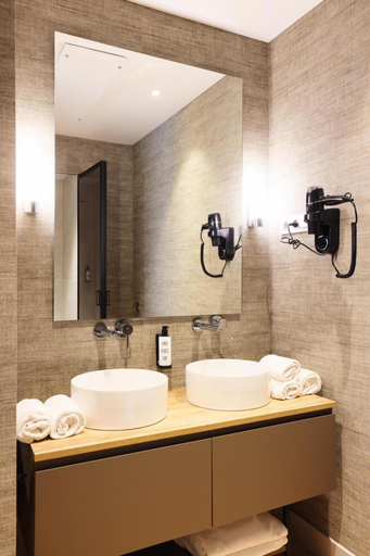 Bathroom 4, THE APARTMENT by assethoteles, Madrid