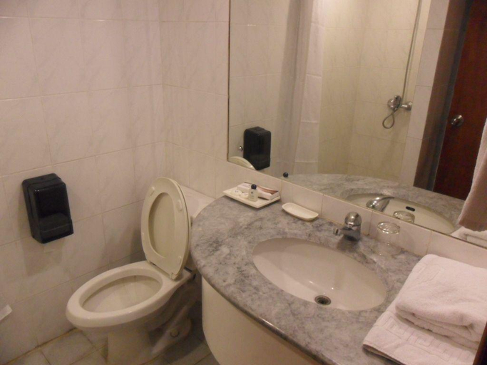 Bathroom 4, Atrium Hotel, Pasay City