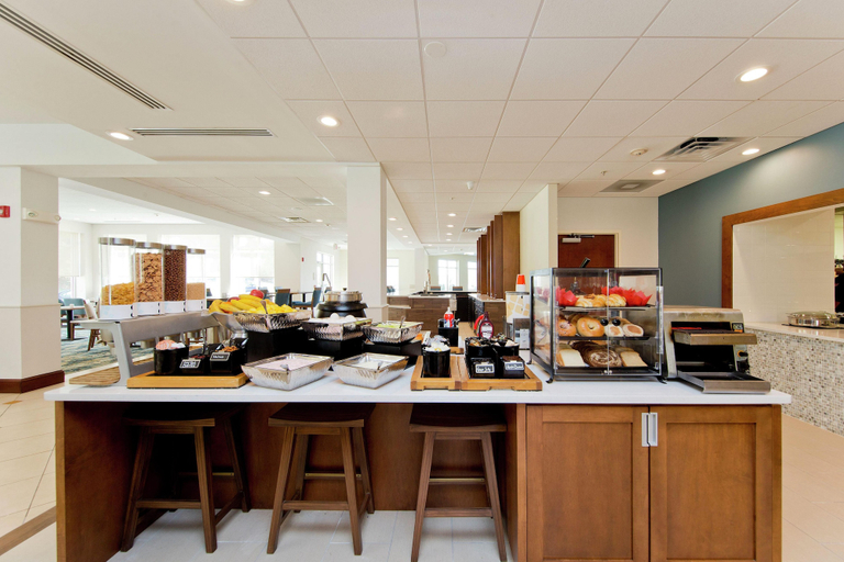 Food & Drinks 5, Hilton Garden Inn Winchester, Winchester