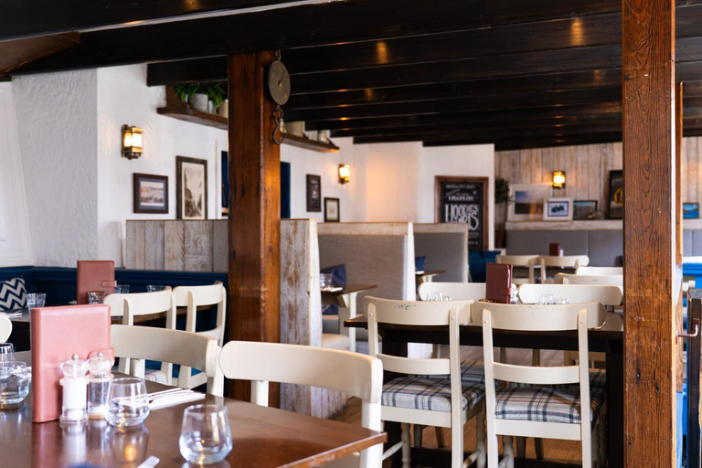 Food & Drinks 4, The Lugger Inn, Cornwall