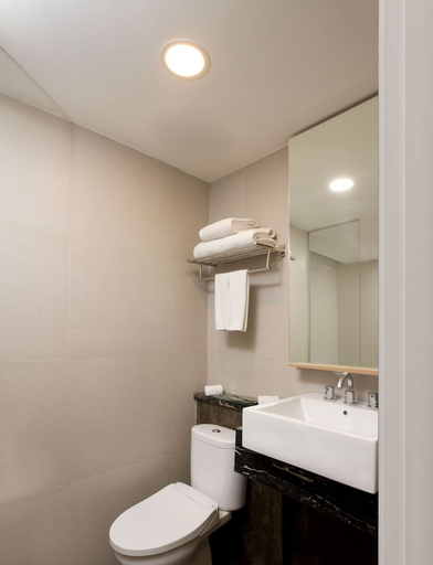 Bathroom 4, Hotel Santika Mega City Bekasi (tutup permanen), Bekasi