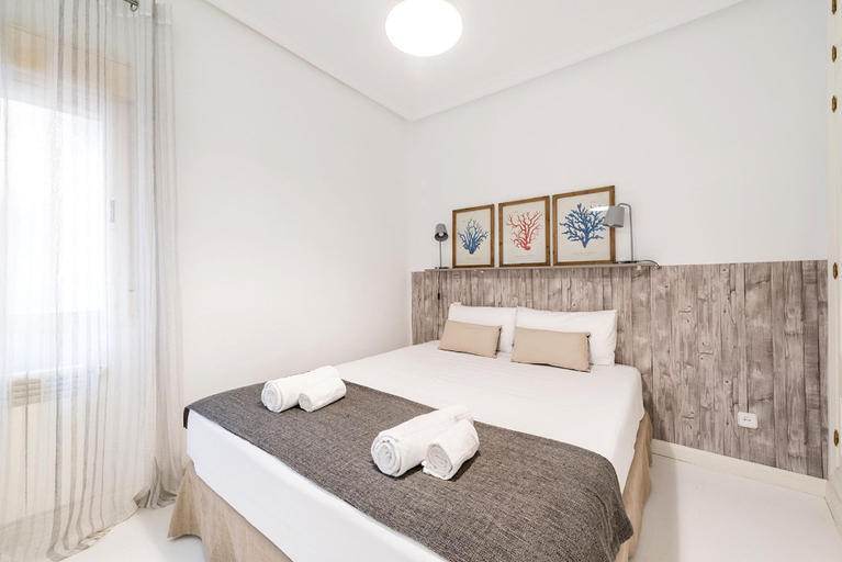 Bedroom 2, Bd apartment perfect location in Plaza de Chueca, Madrid