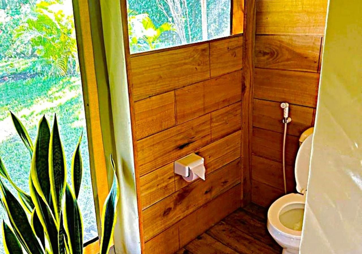 Bathroom, Boloti Camp Resort, Hai