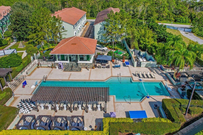 Others 4, Family Home Near Disney w Pool Spa Pool Table, Orange