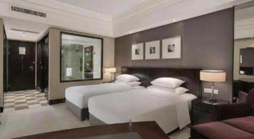 Bedroom 2, New Century Hangzhou Grand Hotel, Hangzhou