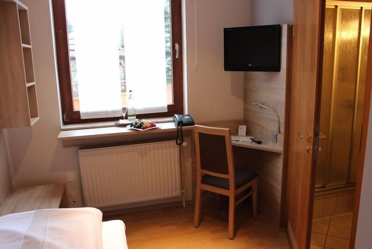 Bedroom 5, Hotel Dreimädelhaus, Minden-Lübbecke