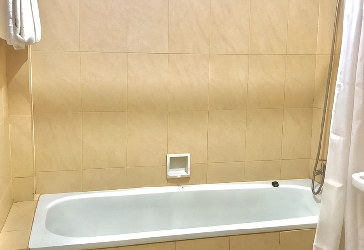 Bathroom 3, Hotel Femina, Padang