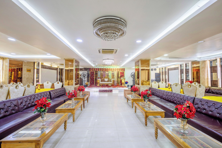 Others 4, Treebo Parth Paradise, Gautam Buddha Nagar
