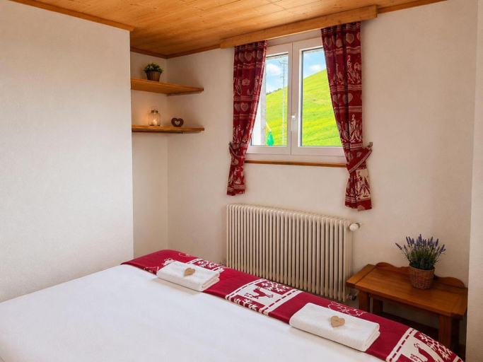 Bedroom 3, Hotel Le Chaudron Ski In Ski Out, Monthey
