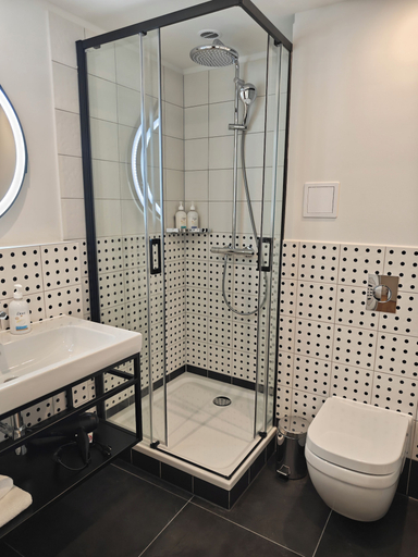 Bathroom 5, FOUR Essen City Centre, Essen