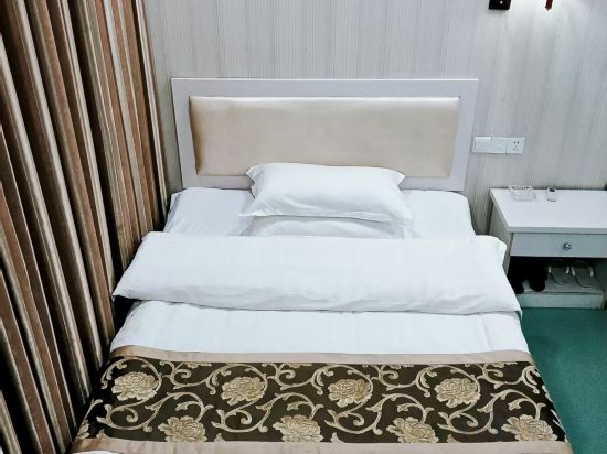 Others 2, Jinhong Business Hotel (Huangchuan Railway Station), Xinyang
