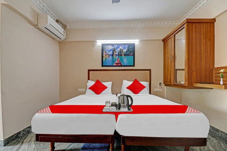 Others 3, Hotel O Poptavern Premium, Thiruvananthapuram
