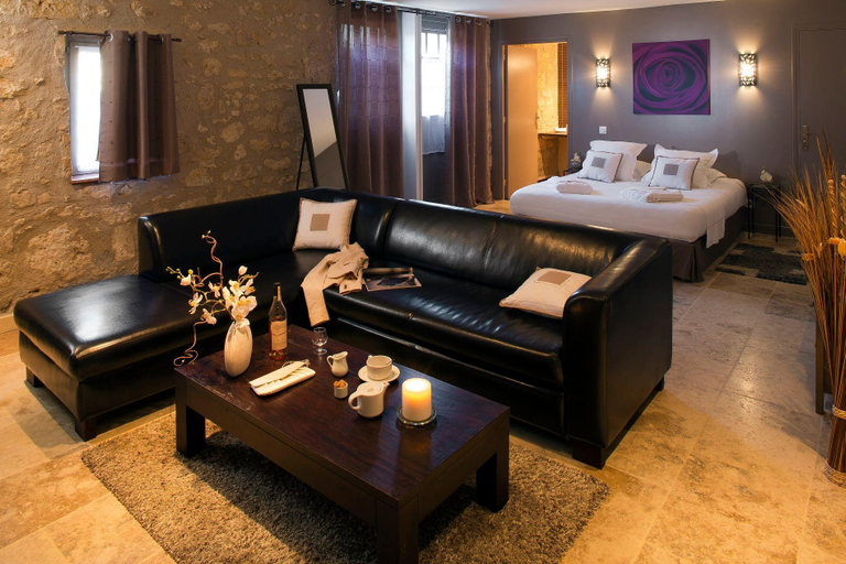 Others 2, Logis Hotel & Restaurant - Auberge de Larressingle, Gers