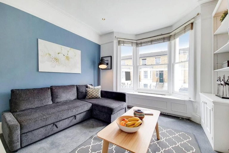 Others 4, AR1 - 1 Bed Apartment in Heart of Fulham, London