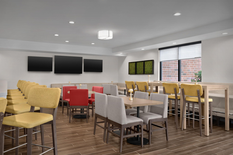 Food & Drinks 5, Hilton Garden Inn South Bend, Saint Joseph