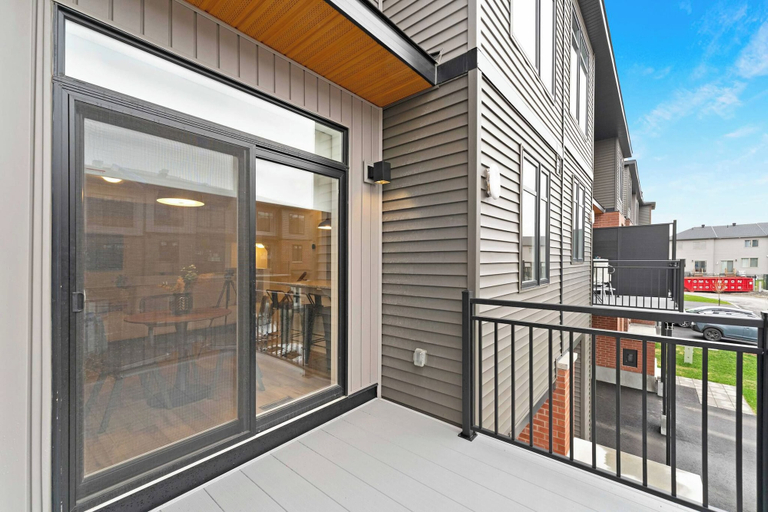 Others 4, Luxury New Home in Findlay Creek, Ottawa