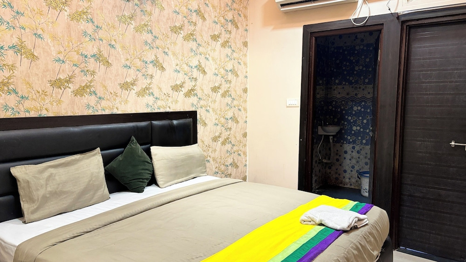 Bedroom 3, Wishotel Premier Grand Ambrosia, Indore