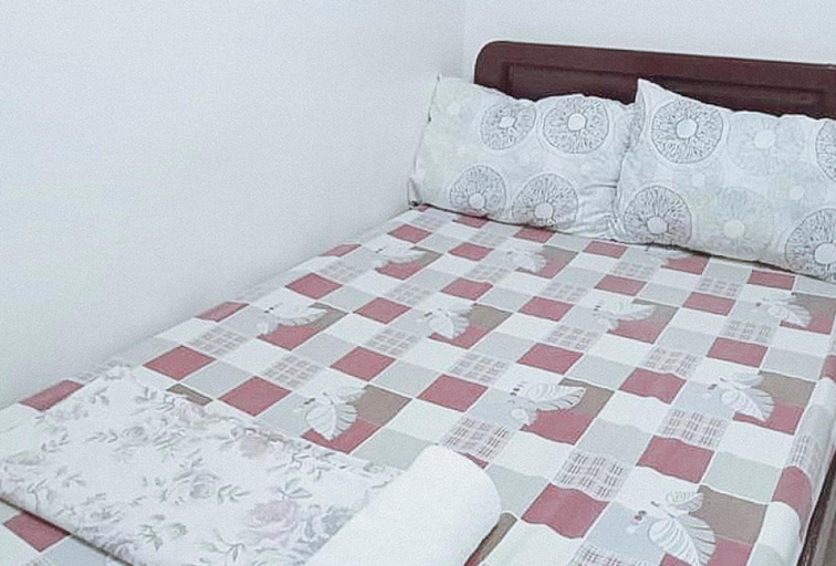 Bedroom 3, RedDoorz @ Rachael Pension House, Santander