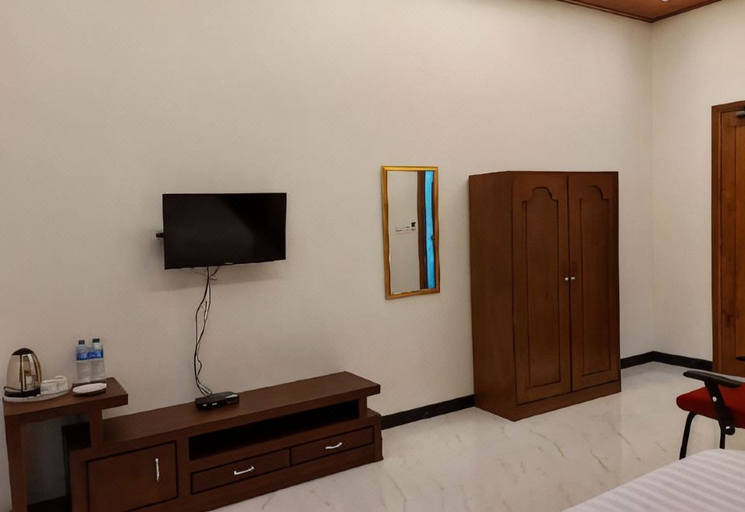 Bedroom 5, Grand Jatirogo Hotel, Tuban