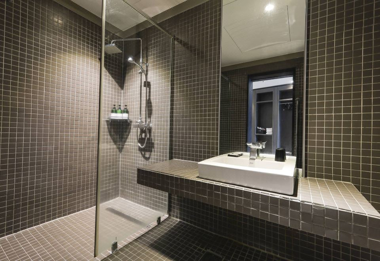 Bathroom 3, Daeseonggwan Hot Spring Hotel, Geumjeong