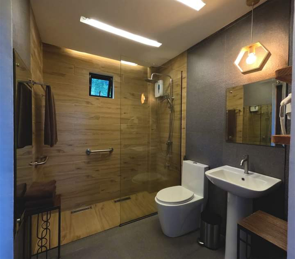Bathroom 4, Kaliraya Surf Kamp by Eco Hotels, Lumban