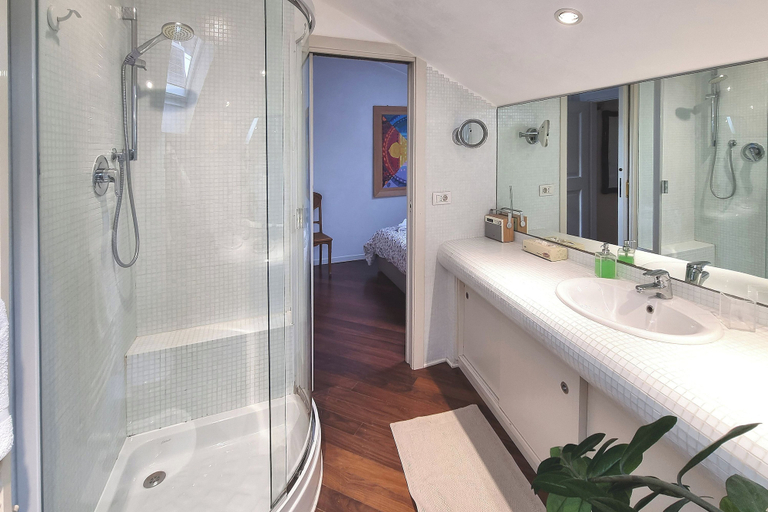 Bathroom 3, MOORS private terrace San-Marco, Venezia