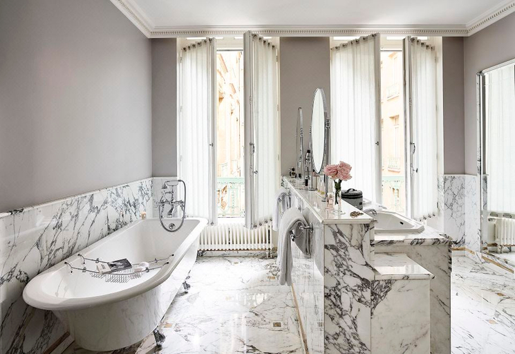 Bathroom 3, Le Meurice, Paris
