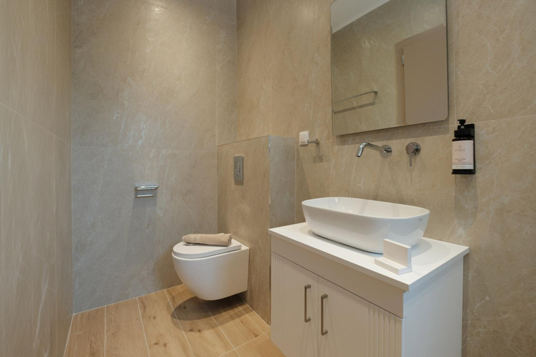 Bathroom 2, Sellas Hotel, Ionian Islands