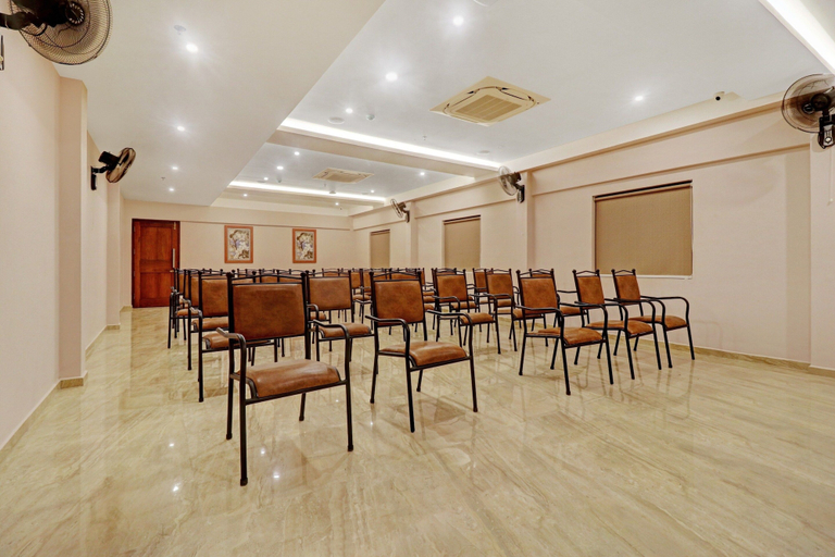Others 2, Super Townhouse Kizhakkambalam, Ernakulam