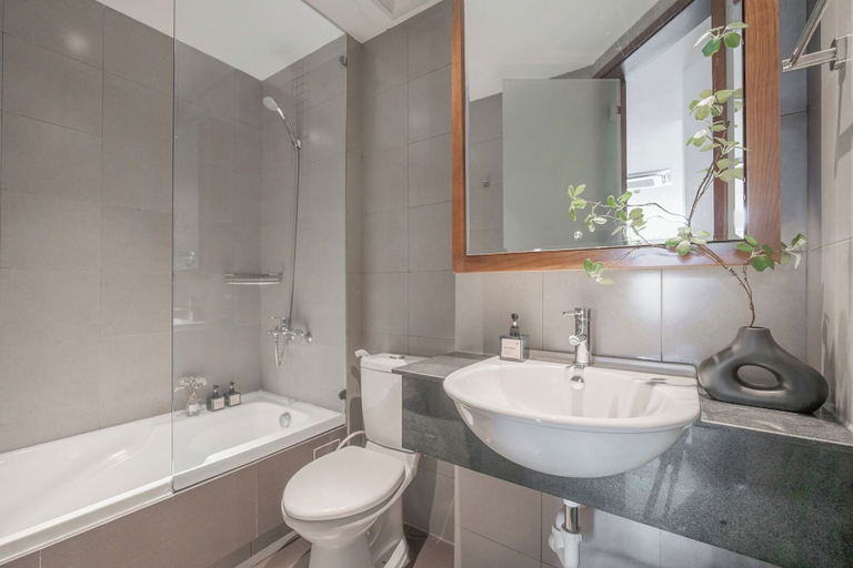 Bathroom 3, Express by M Village Thach Thi Thanh, Ho Chi Minh City