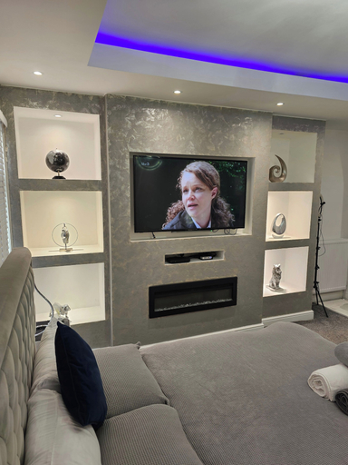 Others 5, Luxury Flat With Full Air-conditioner in Anfield, Sefton