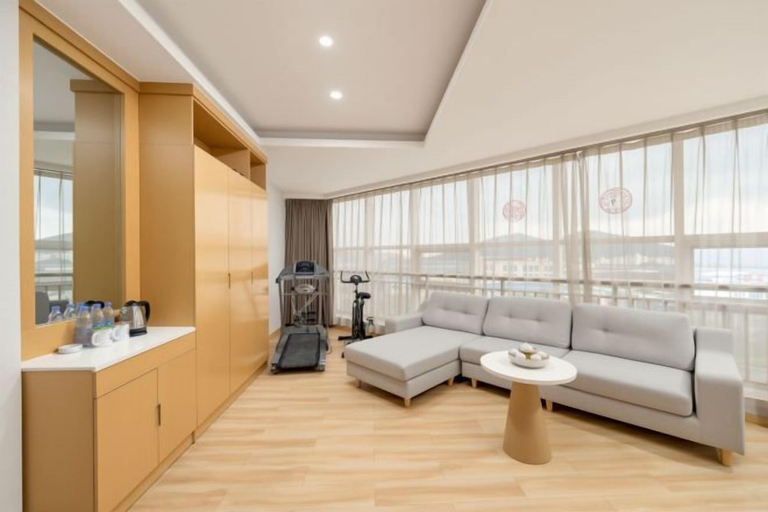 Others 5, GreenTree (Jiangyin High-Speed Railway Station Meiyuan Avenue), Wuxi