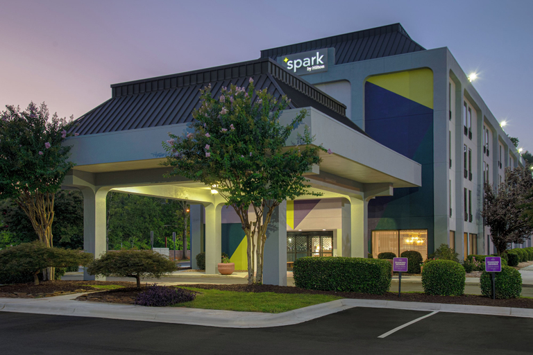Exterior & Views 1, Spark by Hilton Charlotte Airport North, Mecklenburg