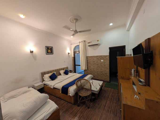 Others 5, Vajra Laxmi Narayan Hotel, Garhwal
