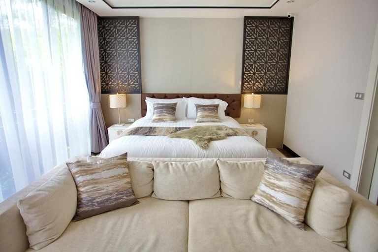 Others 5, Surin Sands Phuket, Phuket Island