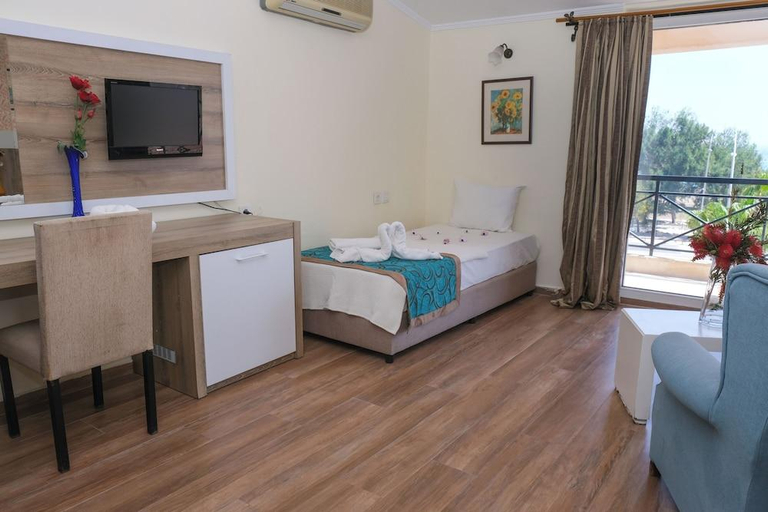 Bedroom, Beldibi Beach Hotel, Antalya