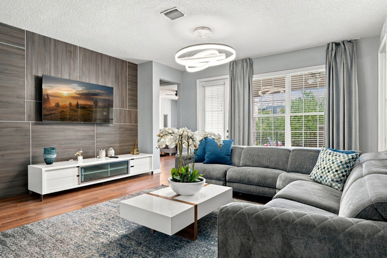 Others 1, 3BR Close to Convention Center and Theme Parks, Orange