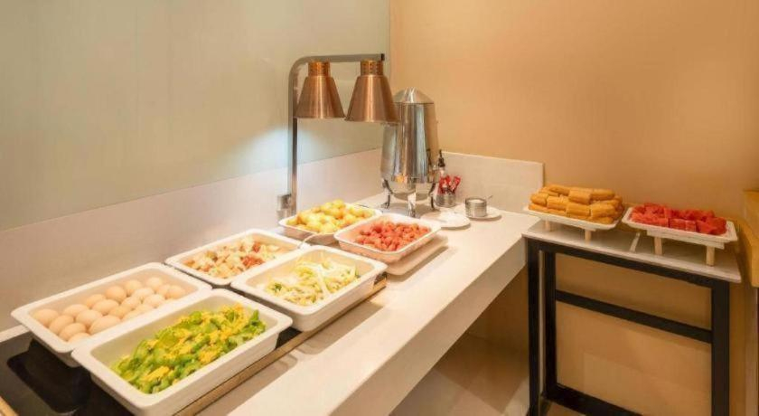 Food & Drinks 5, City Comfort Inn Baise Jingxi Caifu Plaza, Baise