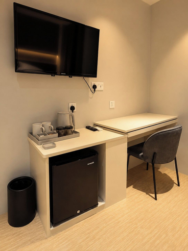 Others 1, Aurora Suite, Miri