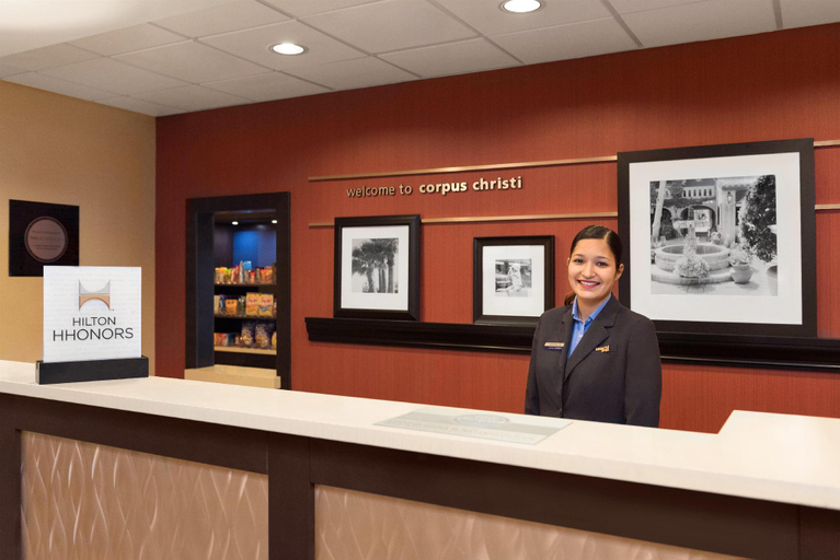 Public Area, Hampton Inn & Suites Corpus Christi, Nueces