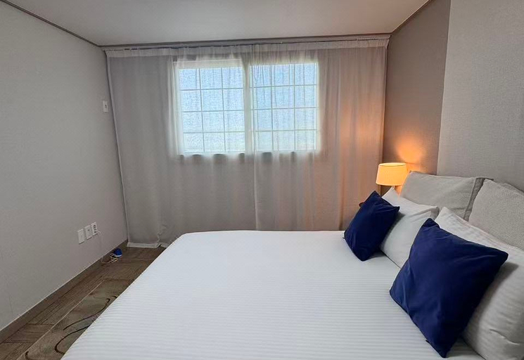 Bedroom 2, Hong Yang, Jeju