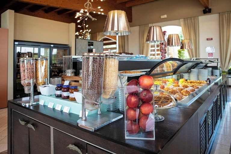 Food & Drinks 5, Lake Garda Resort, Brescia