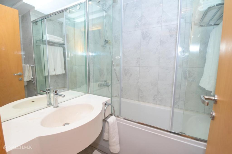 Bathroom 3, Nawazi Tower Hotel, Makkah