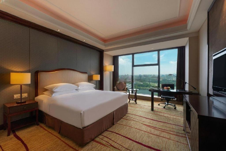 Bedroom 2, New Century Grand Hotel Zhejiang Sanli, Hangzhou