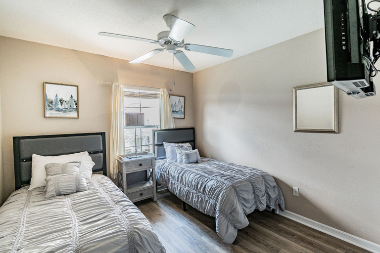 Others 5, 3BR Bella Vida Pool Home by Walmart, Osceola