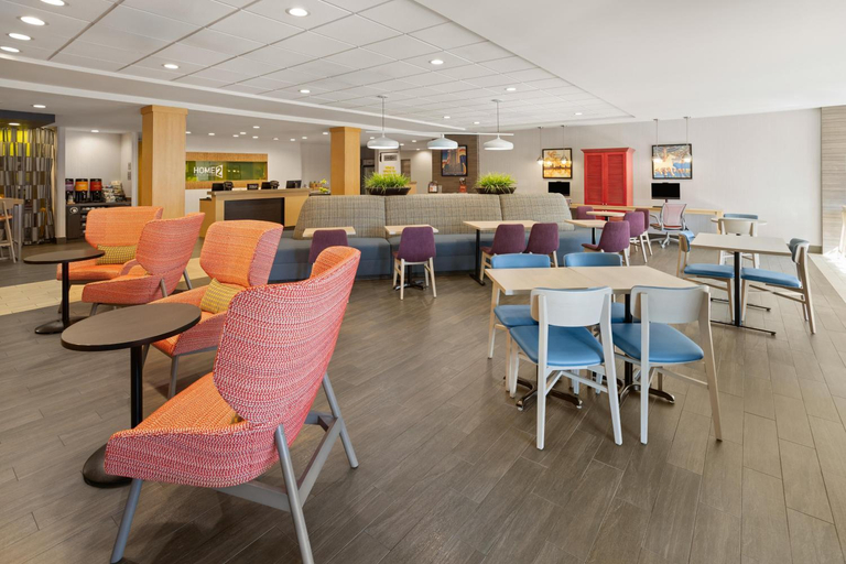 Food & Drinks 5, Home2 Suites by Hilton Meridian, Lauderdale